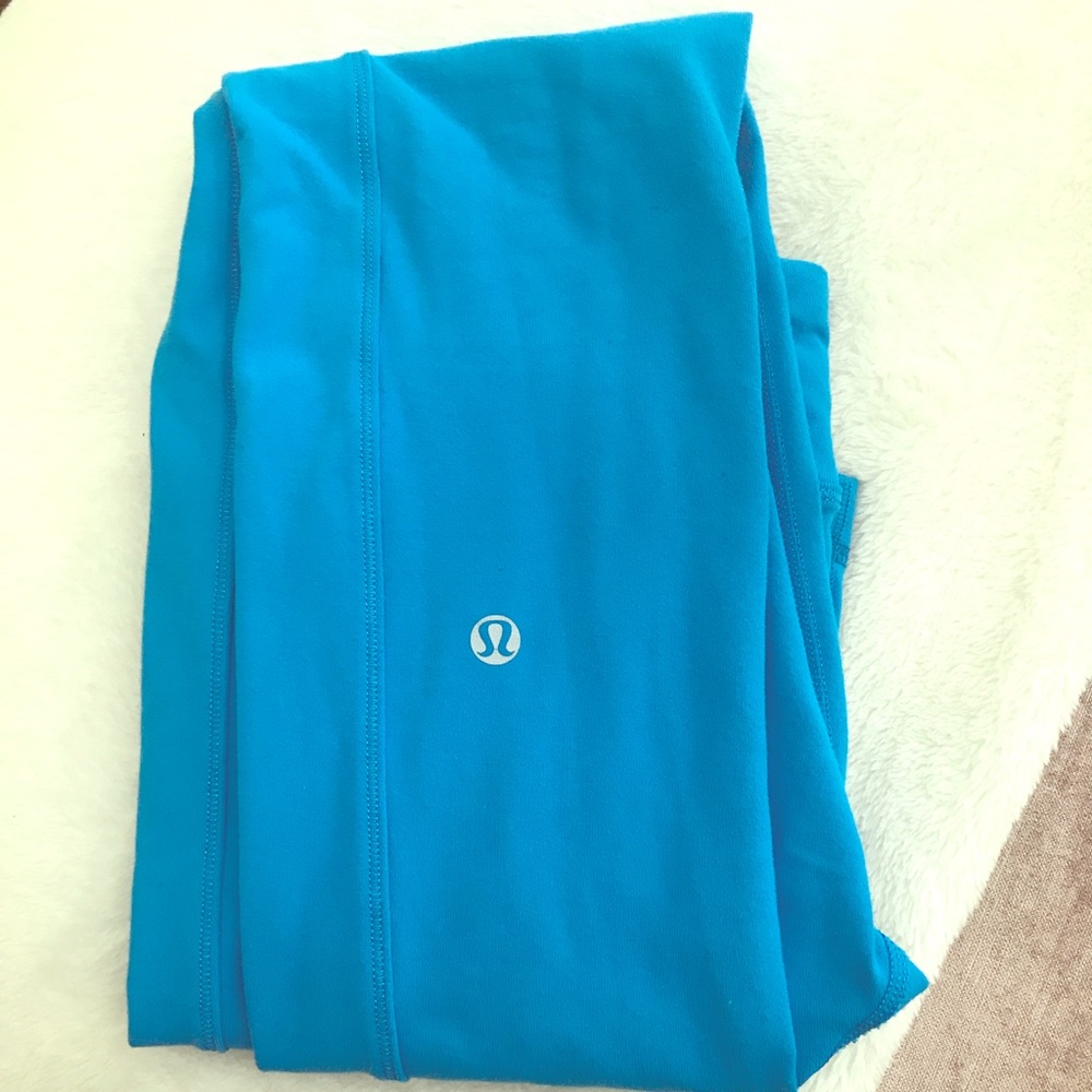 Lululemon aqua blue leggings, size 2 skinny leg